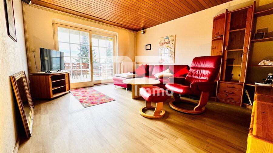 (R)eserviert!Teilsaniertes Traumhaus in begehrter Lage auf großem Grundstück mit Panoramablick - Souterrain Wohn / Esszimmer / Zugang Terrasse